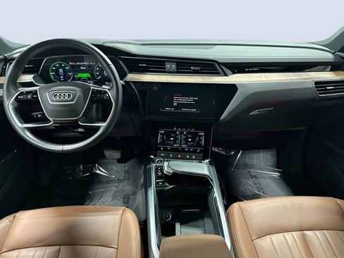 Used 2022 Audi e-tron Premium AWD/4WD image 12