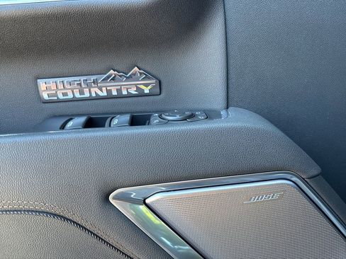 Used 2026 Chevrolet Silverado 1500 High Country w/ High Country Premium Package AWD/4WD image 16