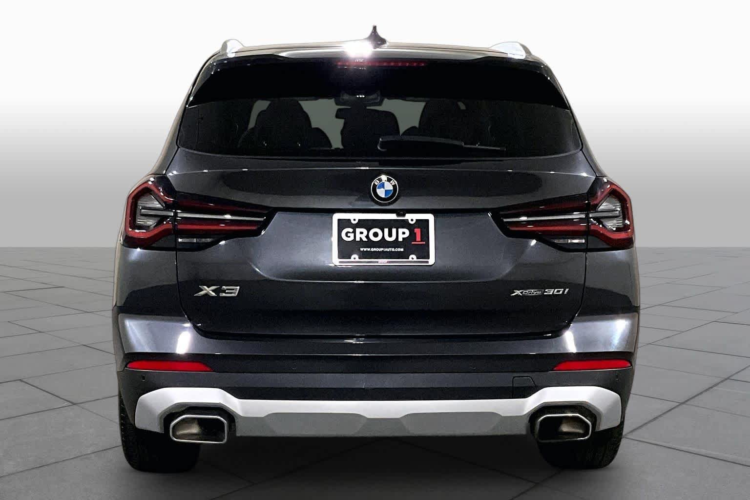 Used 2023 BMW X3 xDrive30i w/ Premium Package AWD/4WD image 4