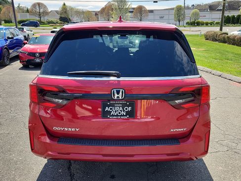 Used 2025 Honda Odyssey Sport-L image 6