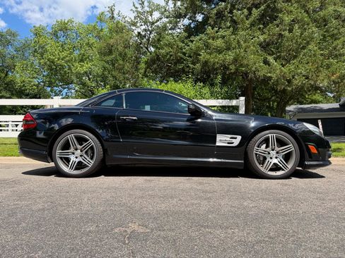 Used 2011 Mercedes-Benz SL 63 AMG image 31