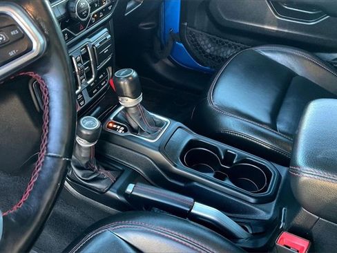 Used 2020 Jeep Gladiator Rubicon image 14