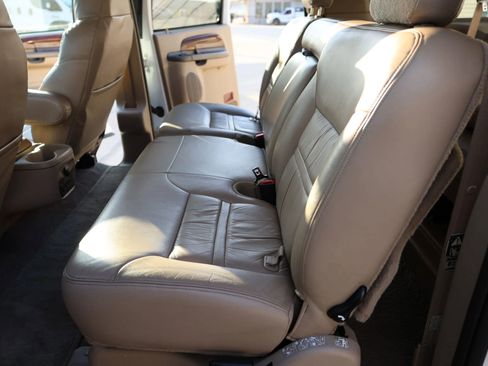 Used 2001 Ford Excursion Limited image 28