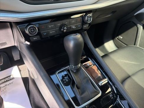 Used 2024 Jeep Compass Limited w/ Sun and Sound Group image 26