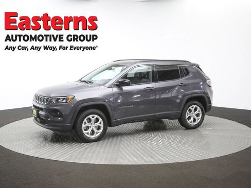 Used 2024 Jeep Compass Latitude AWD/4WD image 52