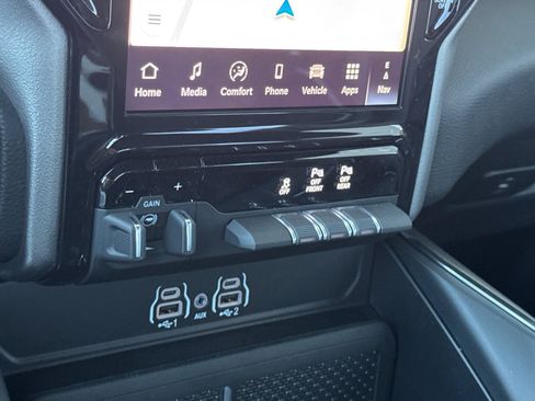 New 2026 RAM 1500 Laramie AWD/4WD image 19