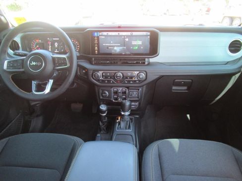Used 2024 Jeep Wrangler Unlimited Sahara w/ Safety Group AWD/4WD image 12