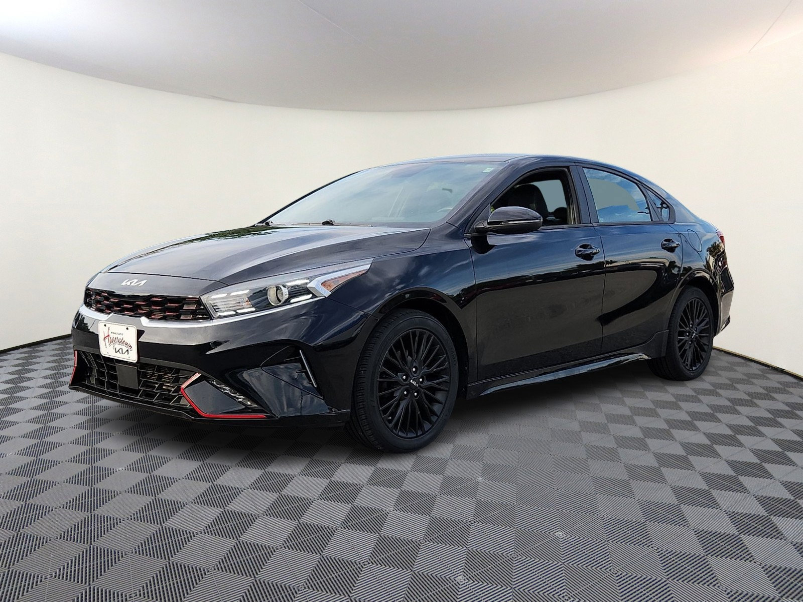 Used 2023 Kia Forte GT-Line w/ GT-Line Technology Package FWD image 3