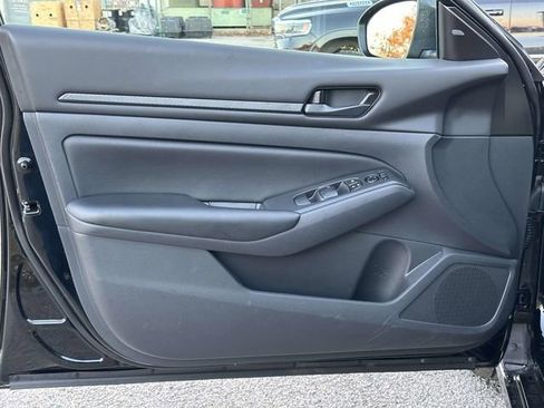 Certified 2025 Nissan Altima 2.5 S image 13