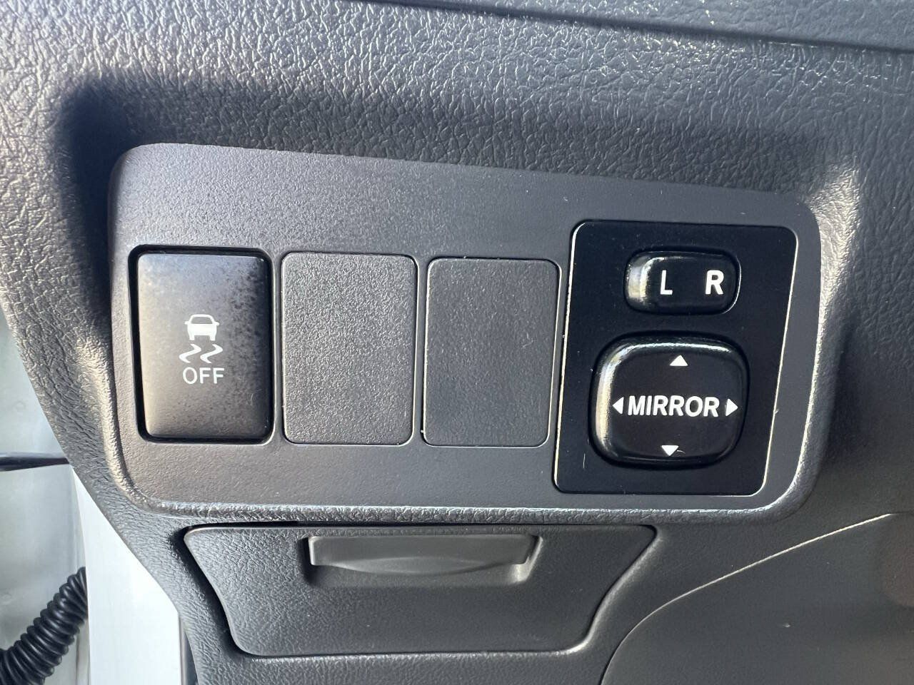 Used 2013 Toyota Corolla S FWD image 32