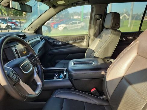 Used 2023 GMC Yukon Denali AWD/4WD image 20
