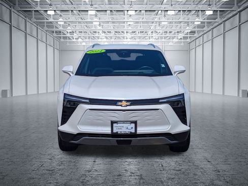 Used 2024 Chevrolet Blazer EV LT AWD/4WD image 8