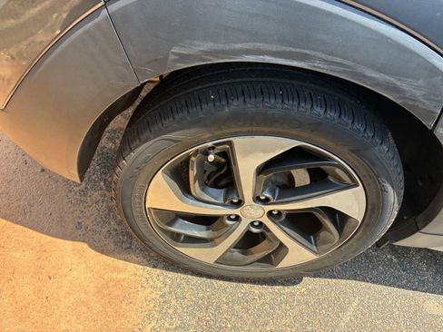 Used 2018 Hyundai Tucson Value FWD image 9
