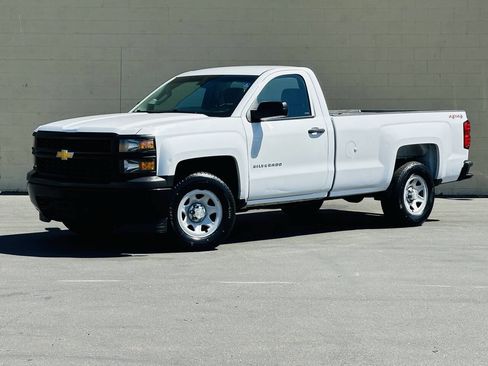 Used 2014 Chevrolet Silverado 1500 W/T w/ Trailering Package AWD/4WD image 3