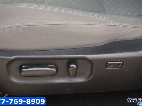 Used 2020 Toyota Tacoma SR5 AWD/4WD image 14