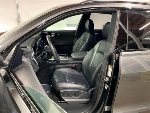 Certified 2023 Audi Q8 Premium Plus w/ Premium Plus Package AWD/4WD image 26