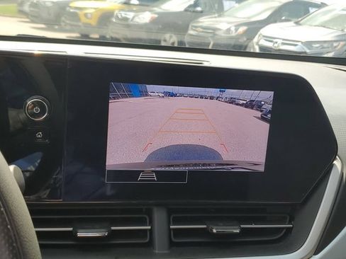 Used 2024 Chevrolet Trax LS FWD image 24