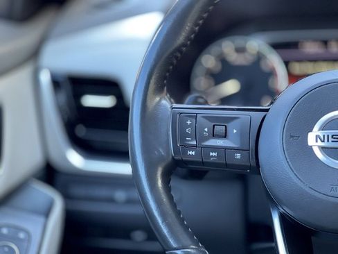 Used 2021 Nissan Rogue SL image 36