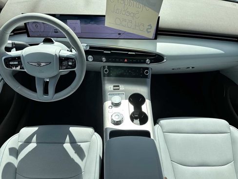 New 2026 Genesis GV70 2.5T Advanced image 13