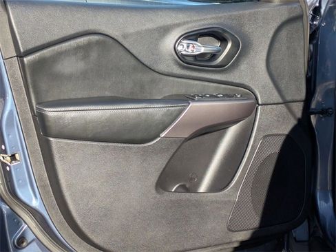 Certified 2021 Jeep Cherokee Latitude image 12