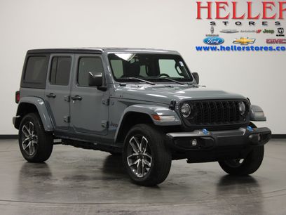 Used 2024 Jeep Wrangler Unlimited w/ Technology Group