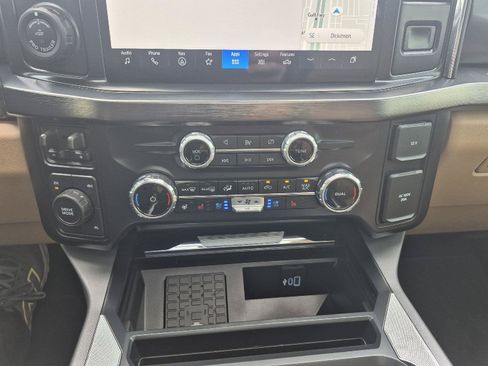 Used 2024 Ford F450 Lariat w/ Lariat Ultimate Package AWD/4WD image 5
