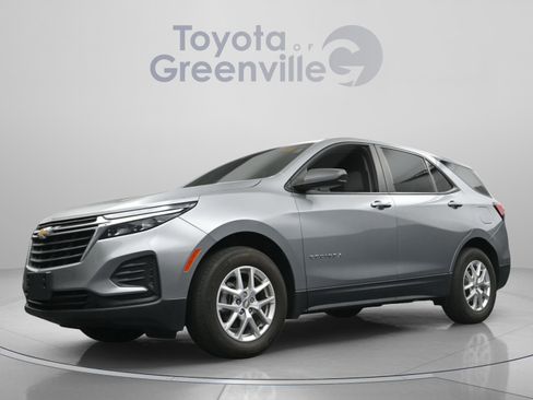 Used 2023 Chevrolet Equinox LS w/ LS Convenience Package FWD image 1