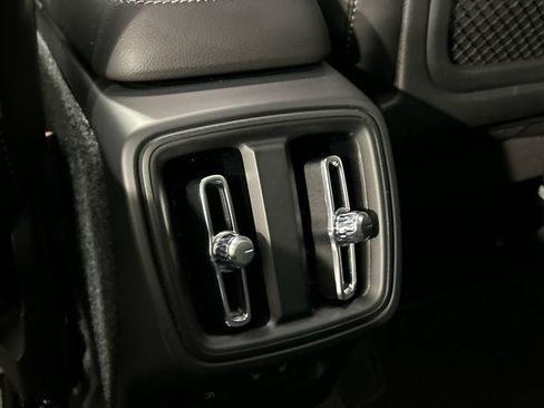 Certified 2026 Volvo XC40 B5 Plus AWD/4WD image 23