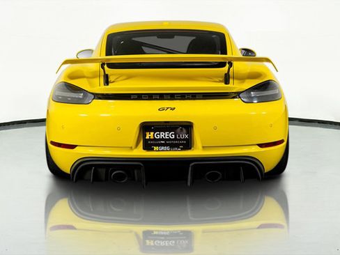 Used 2020 Porsche 718 Cayman GT4 image 14