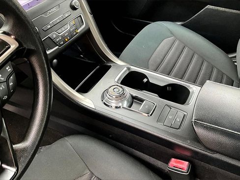 Certified 2019 Ford Fusion SE image 16