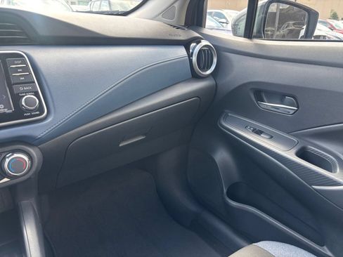 Used 2025 Nissan Versa SV FWD image 32