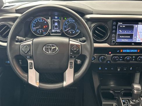 Used 2023 Toyota Tacoma Limited AWD/4WD image 13