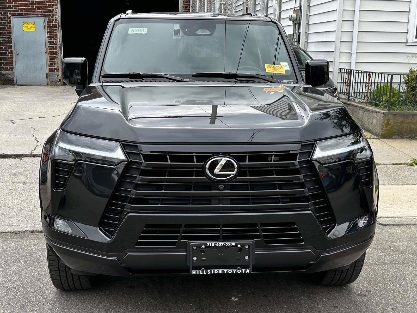 Used 2025 Lexus GX 550 w/ Accessory Package (2T) AWD/4WD image 8