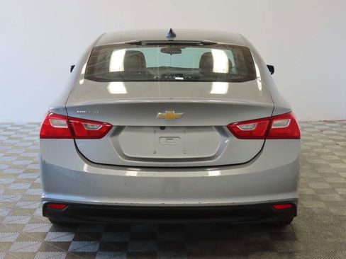 Used 2024 Chevrolet Malibu LS FWD image 4