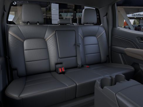 New 2026 GMC Canyon Denali w/ LPO, Denali Black Edition AWD/4WD image 17