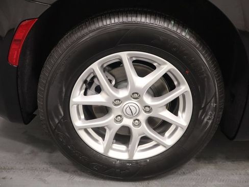 New 2026 Chrysler Pacifica Select FWD image 26