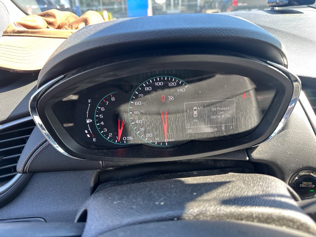 Used 2018 Chevrolet Trax LT w/ LT Convenience Package FWD image 6