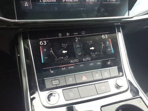 Used 2025 Audi Q7 3.0T Premium Plus AWD/4WD image 28