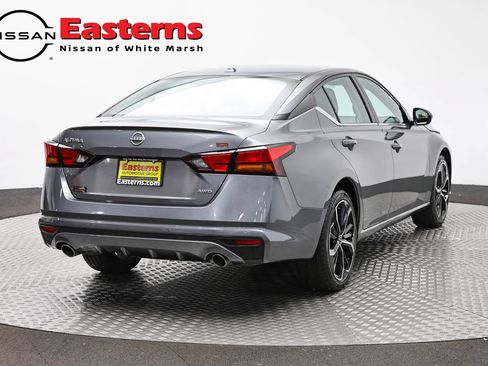 Used 2023 Nissan Altima 2.5 SR AWD/4WD image 5