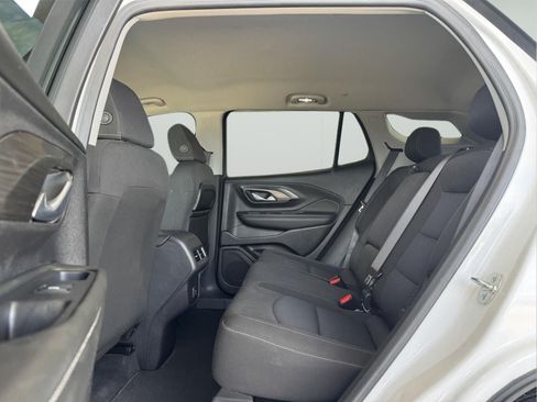 Used 2024 GMC Terrain SLE AWD/4WD image 9