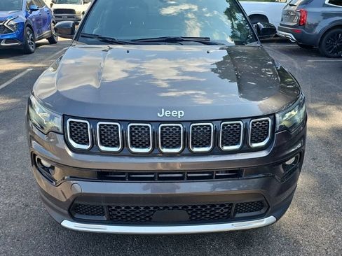 Used 2023 Jeep Compass Limited AWD/4WD image 4