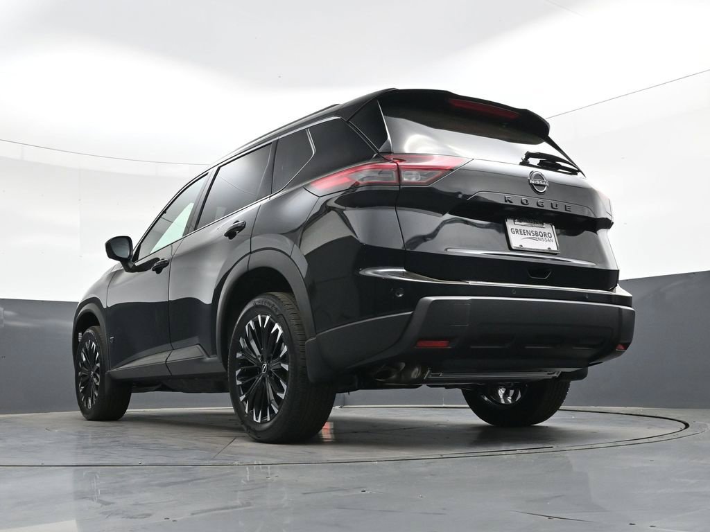 Certified 2026 Nissan Rogue Dark Armor FWD image 42