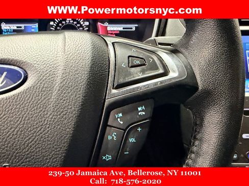 Used 2020 Ford Fusion Titanium image 30