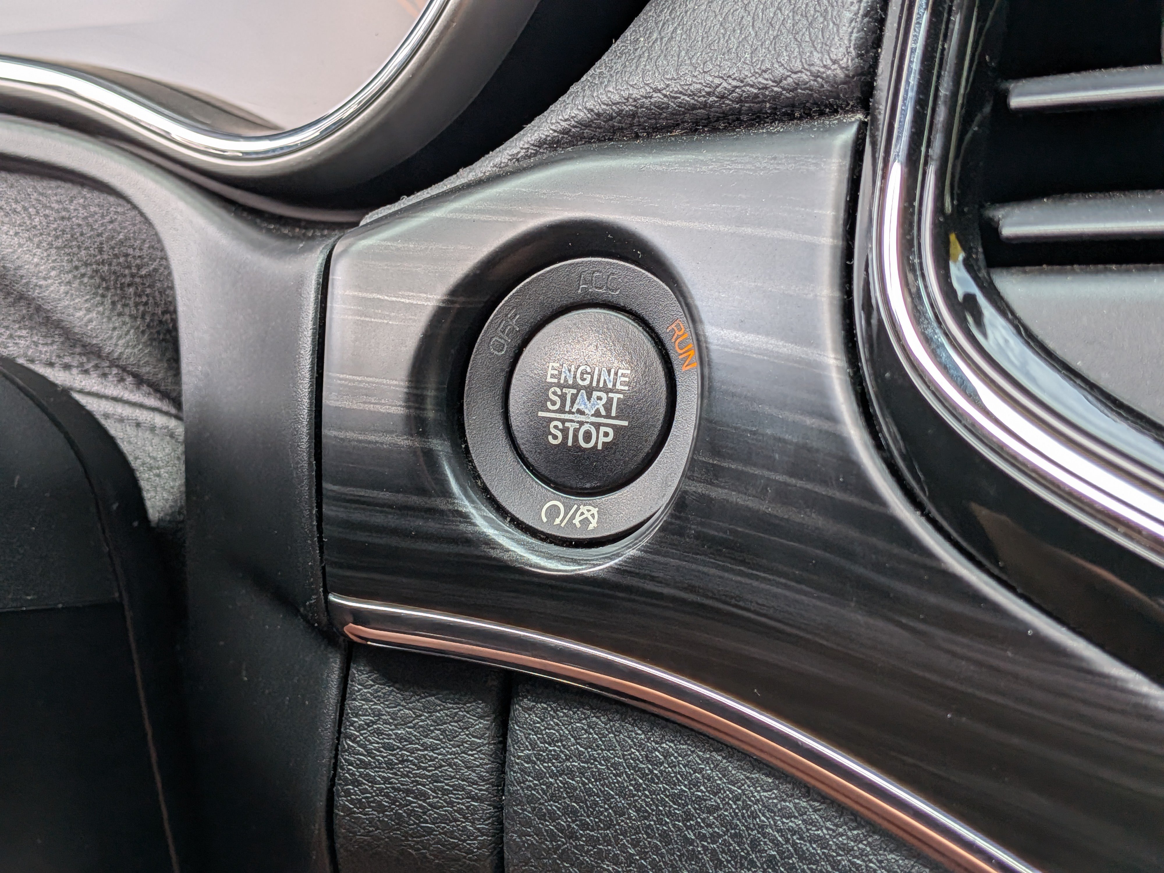 Used 2019 Jeep Grand Cherokee Limited RWD image 30