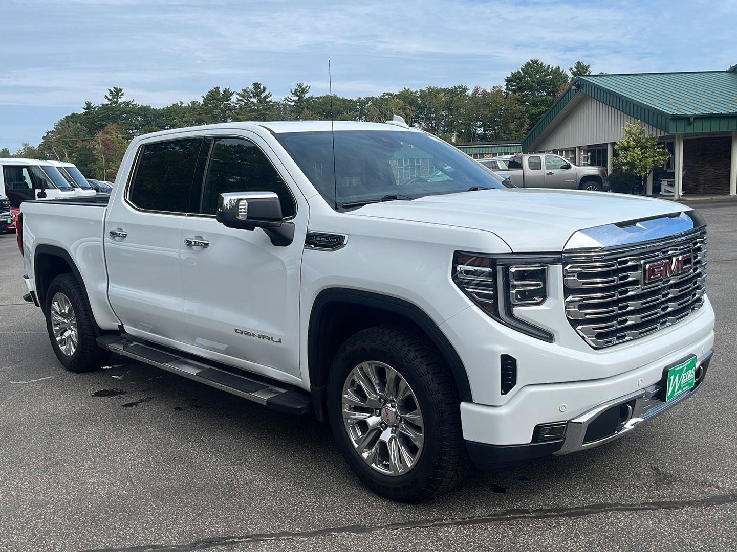 Certified 2023 GMC Sierra 1500 Denali w/ Technology Package AWD/4WD image 3