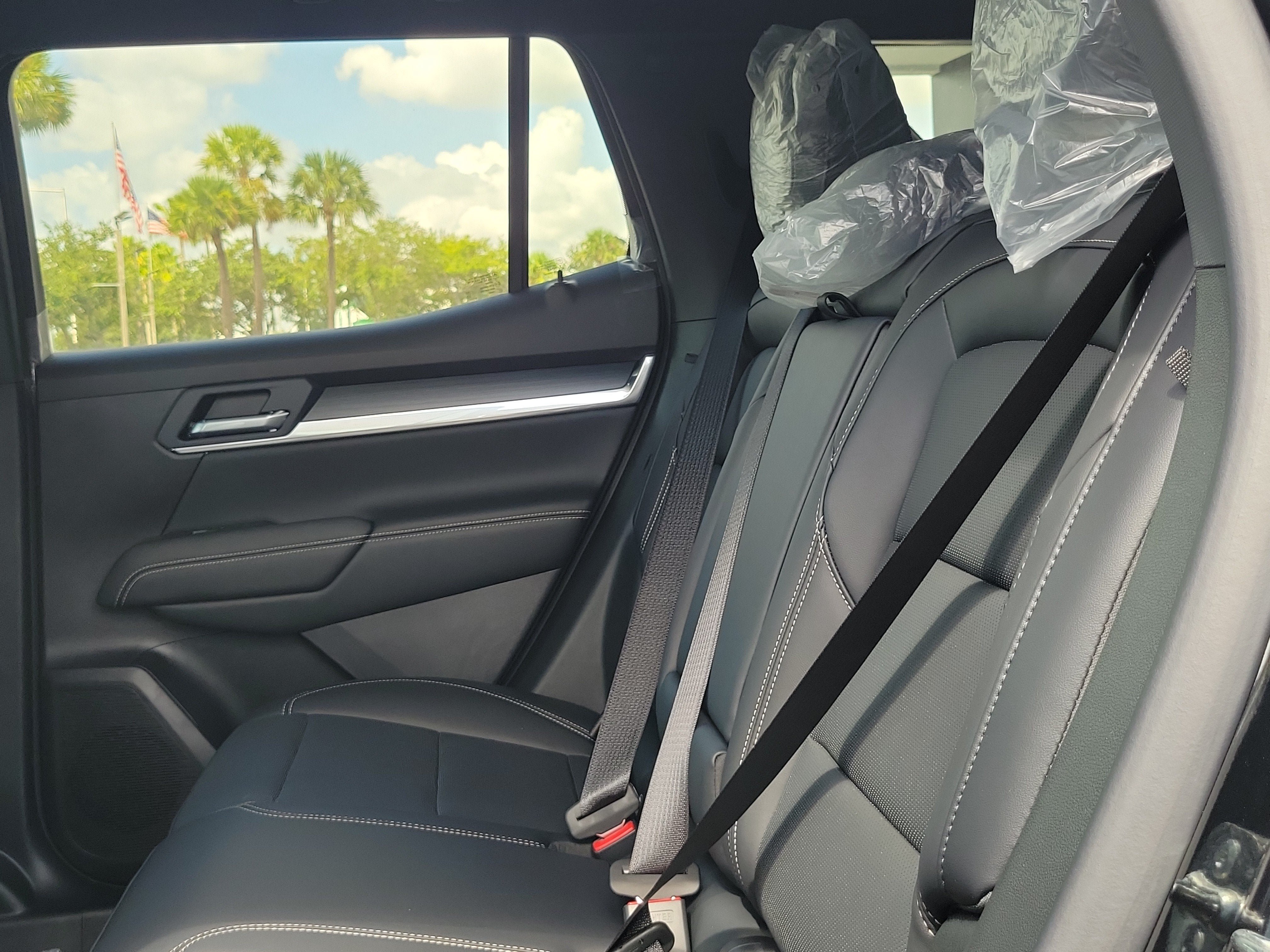 New 2027 GMC Terrain Elevation w/ Elevation Premium Package FWD image 6