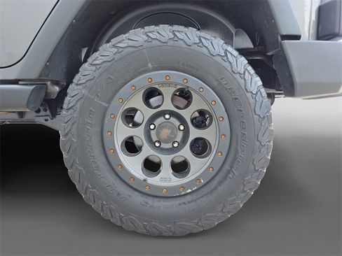 Used 2017 Jeep Wrangler Unlimited Sport w/ Quick Order Package 24S image 8