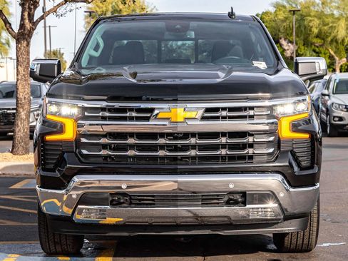 Used 2025 Chevrolet Silverado 1500 LTZ w/ LTZ Convenience Package II image 4