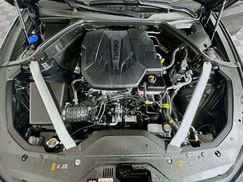 Certified 2025 Genesis G70 2.5T w/ Sport Prestige Package image 32