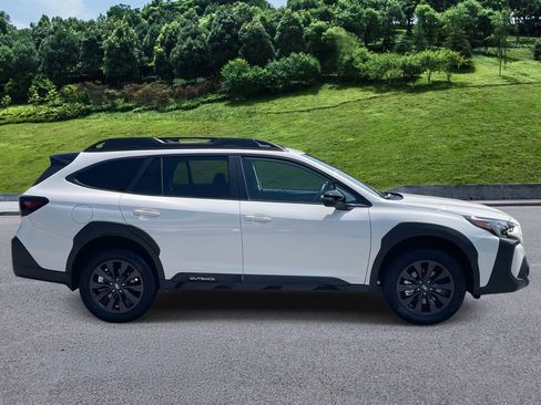 Certified 2025 Subaru Outback Onyx Edition w/ Popular Package #2 image 6